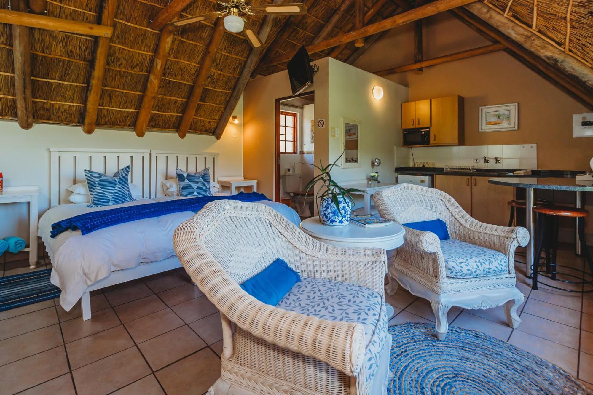 De Poort Country Lodge Oudtshoorn Room photo