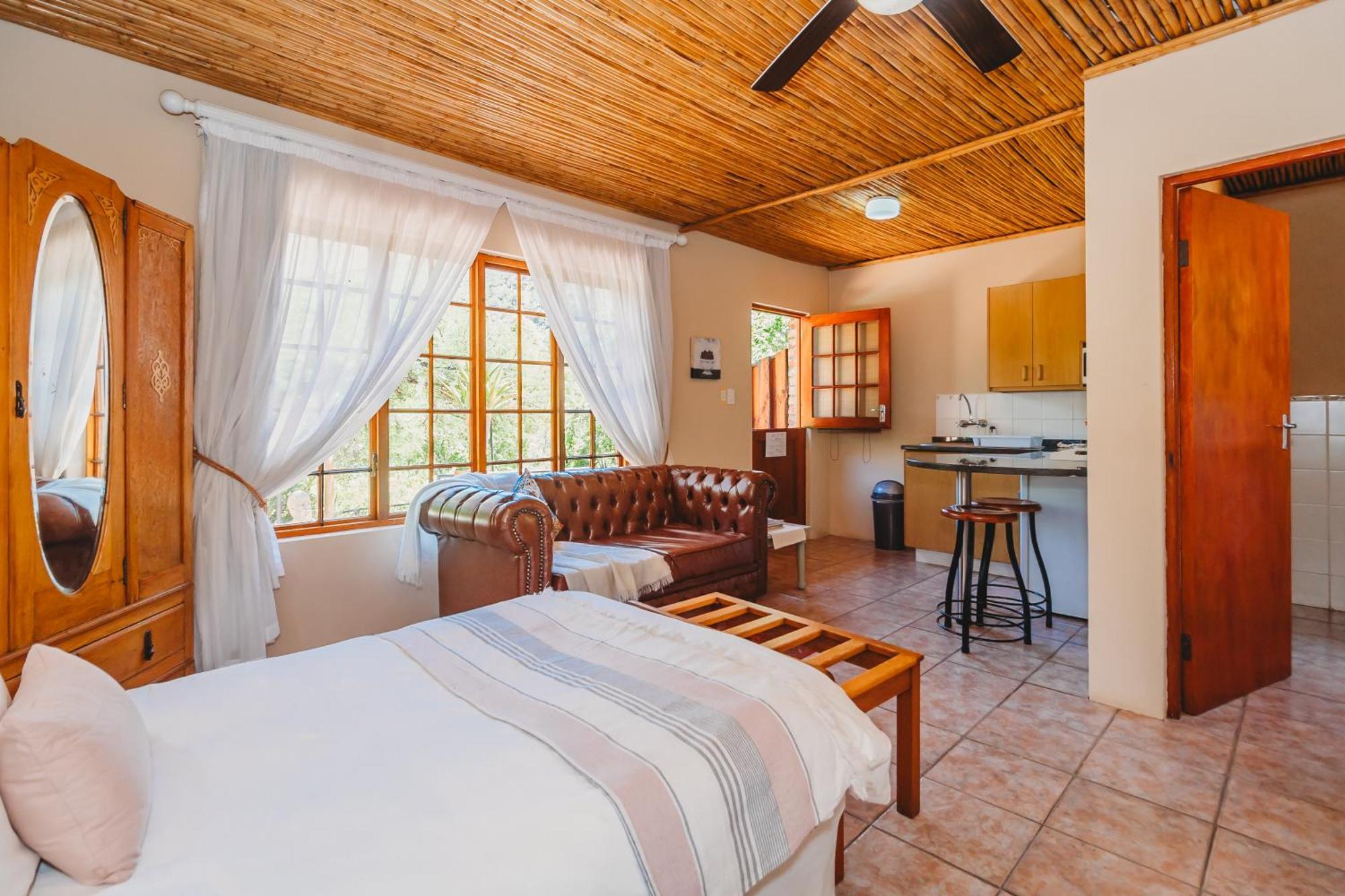 De Poort Country Lodge Oudtshoorn Exterior photo