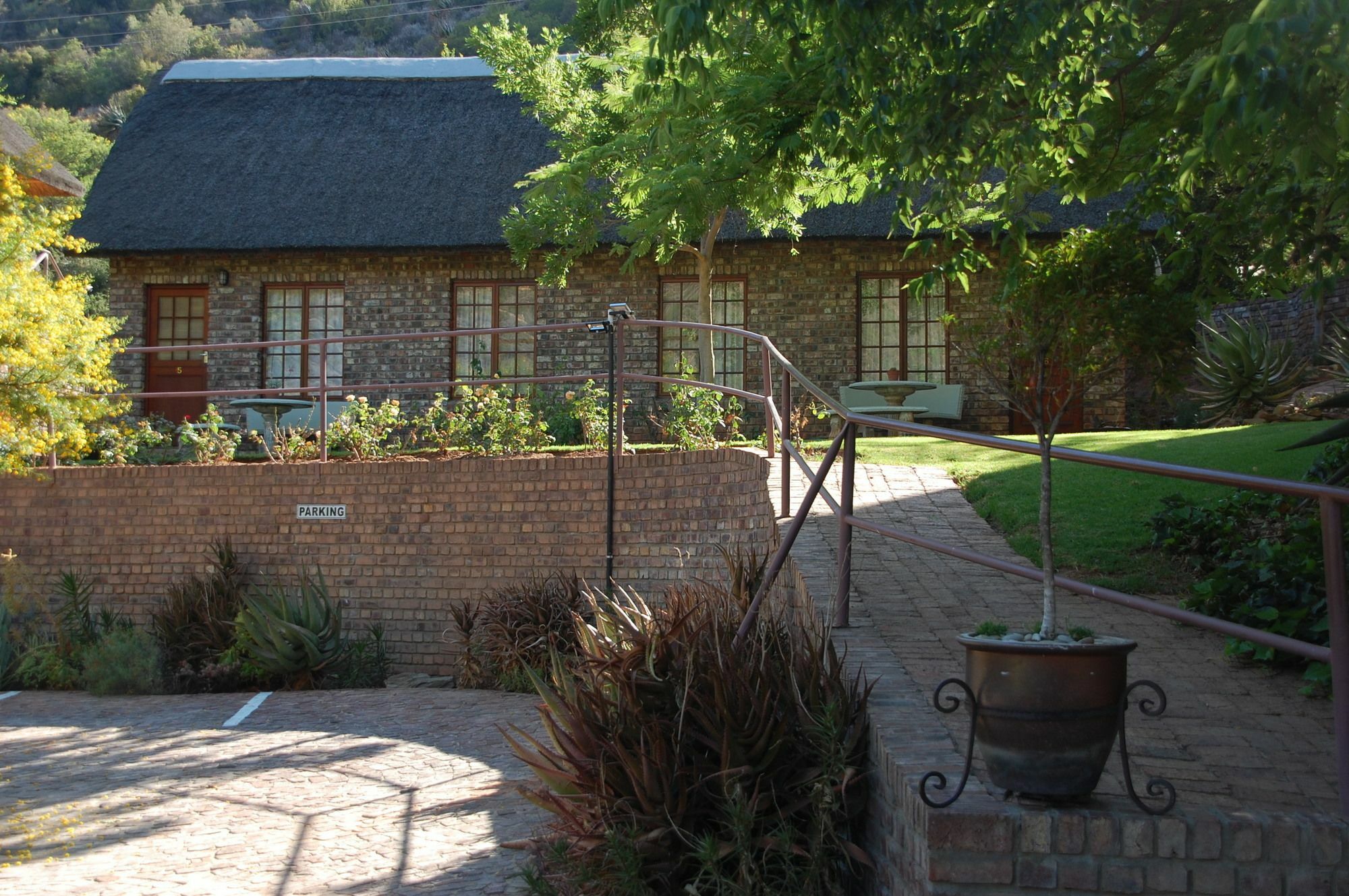 De Poort Country Lodge Oudtshoorn Exterior photo